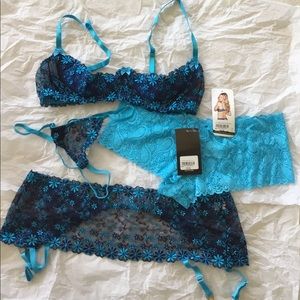 Sexy shelf bra with matching garter and panties